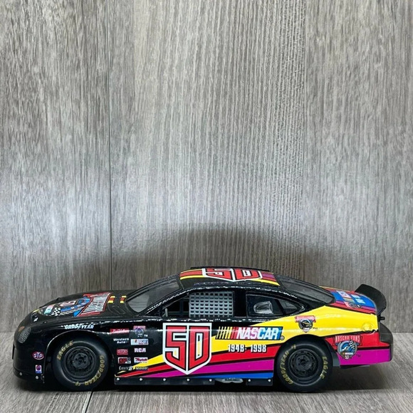 1948-1998 Racing Champions NASCAR 50th Anniversary Ford Taurus Diecast 1:24 - Picture 4 of 14
